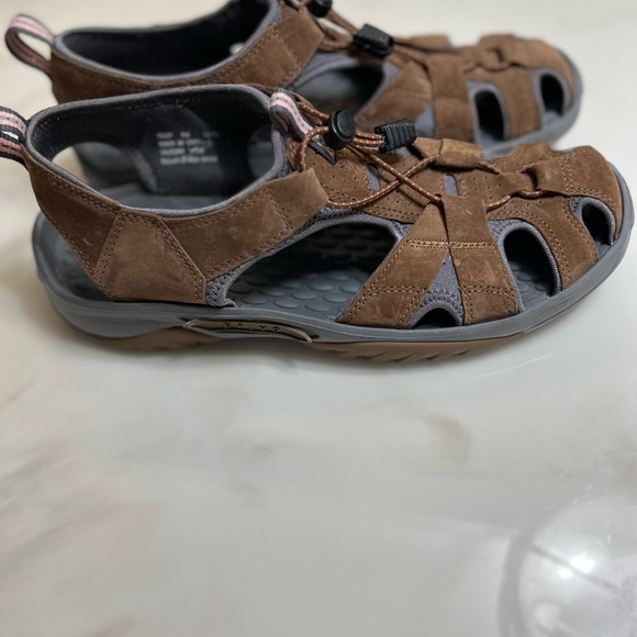 New - Picture 2 of 2